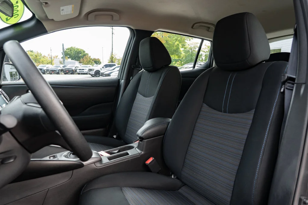 Used 2025 Gray Nissan S image 21