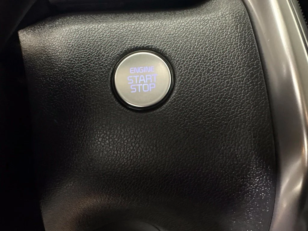 Used 2023 Silver Kia S image 27