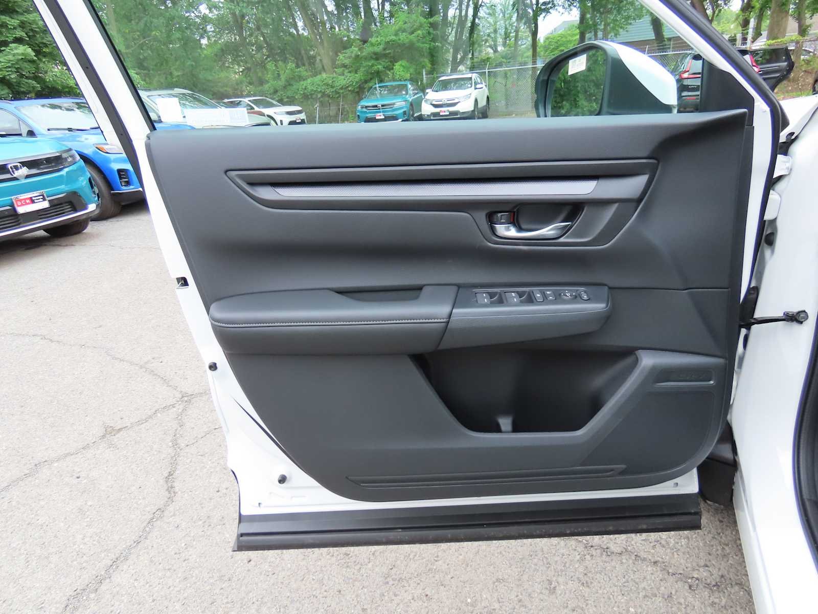New 2026 Platinum White Pearl Honda LX image 15