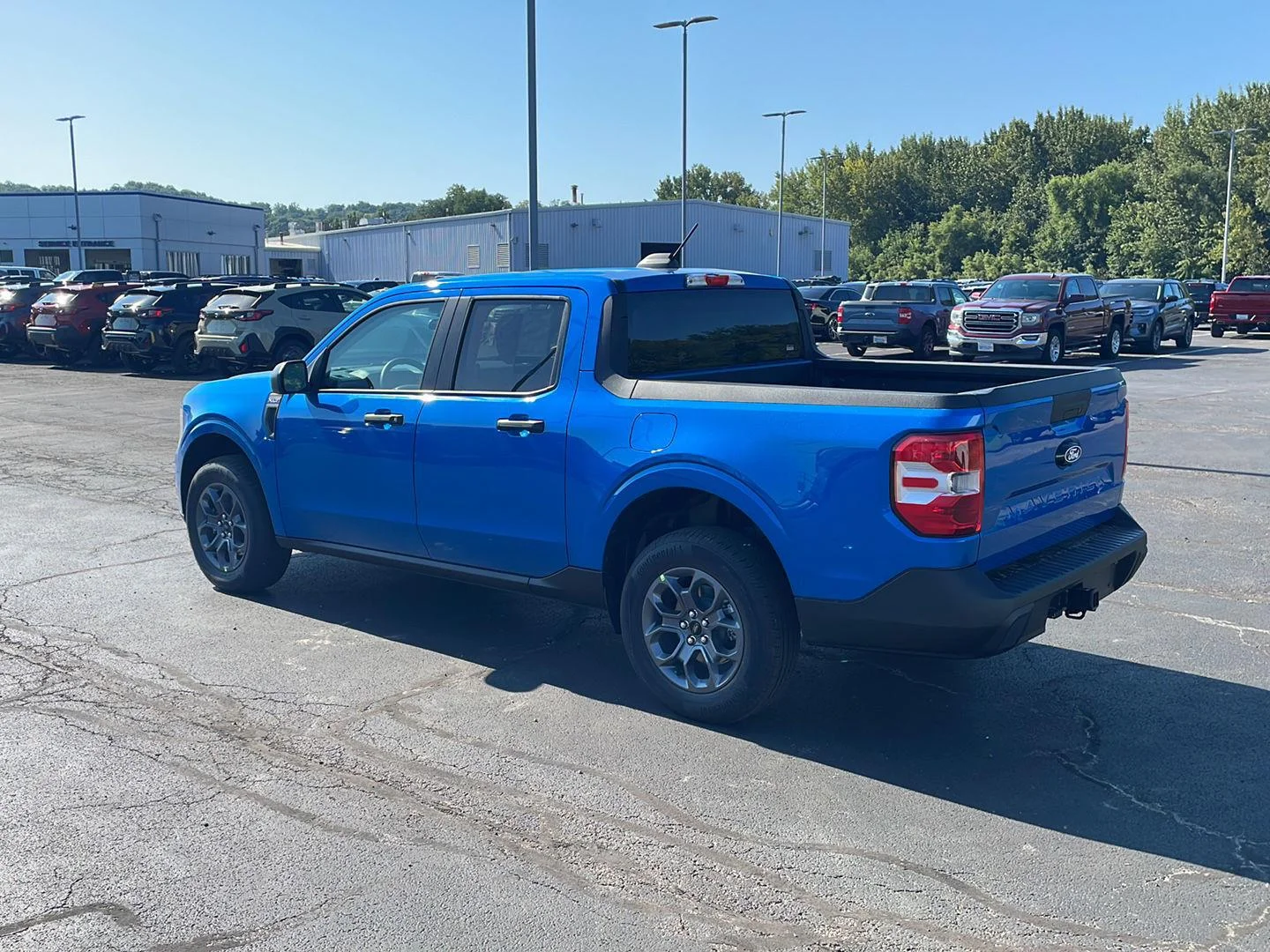 New 2026 Velocity Blue Ford XLT image 3