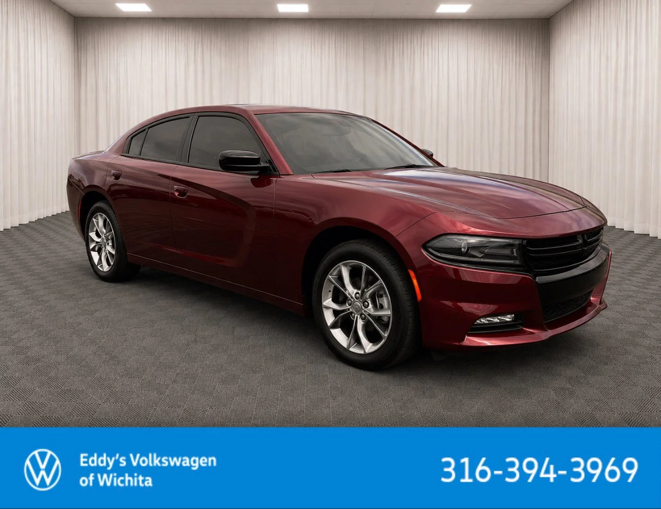 Used 2023 Octane Red Pearlcoat Dodge SXT image 1