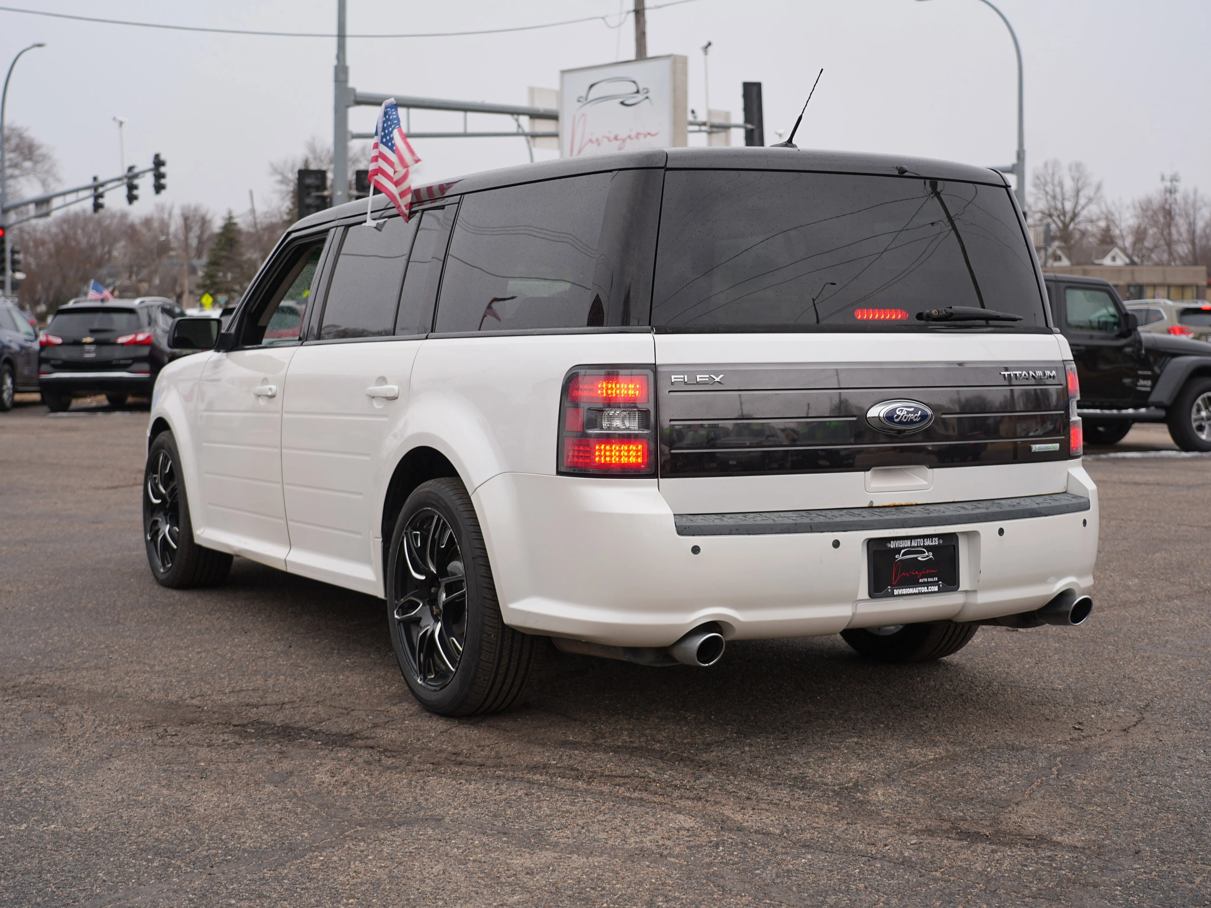 2011 Ford Flex Titanium - Photo 5