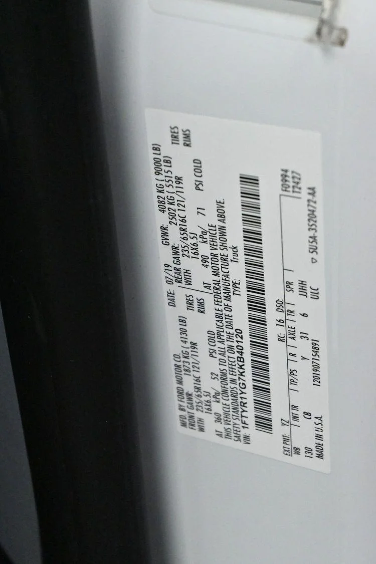 Used 2019  Ford 250 image 35