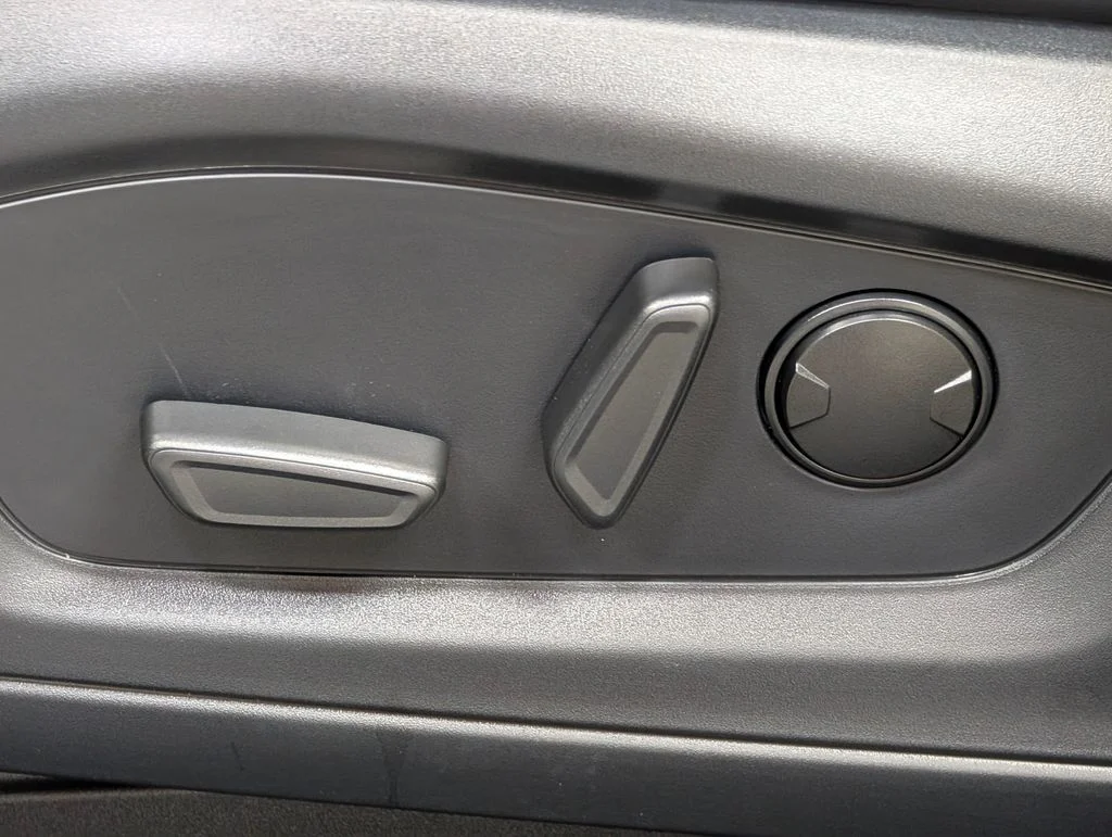 New 2026 Space White Metallic Ford ST-Line image 12