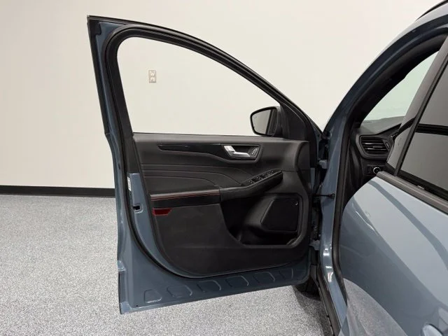Used 2025 Blue Ford ST-Line Select image 9