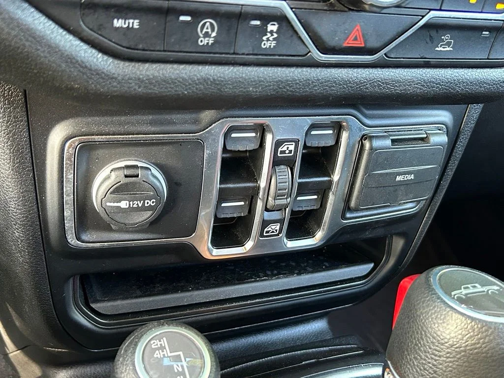 Certified Used 2025 Gray Jeep Sport S image 25