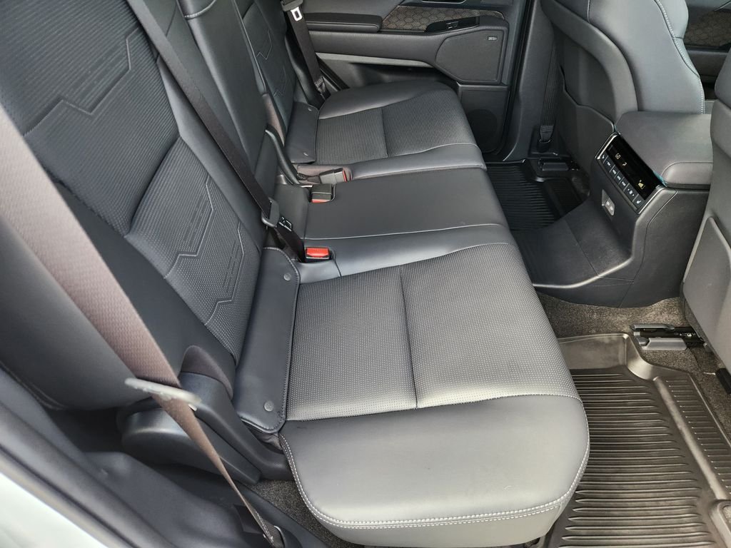 Certified Used 2025 White Pearl Lexus 550 Luxury+ image 30