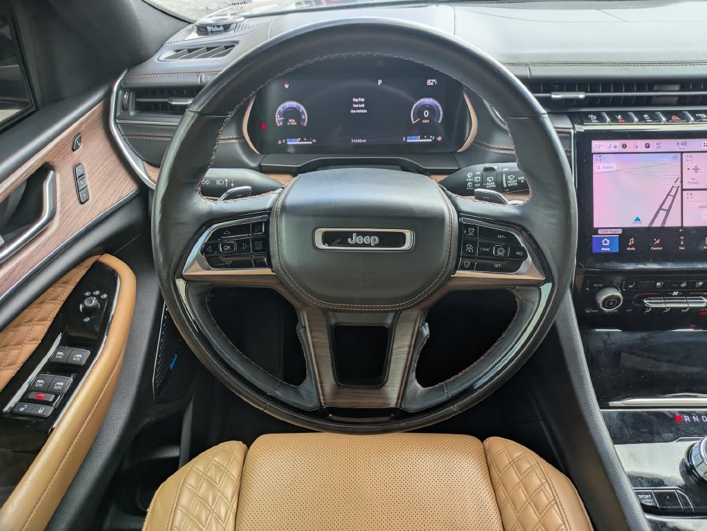 Used 2022 Gray Jeep Summit image 27