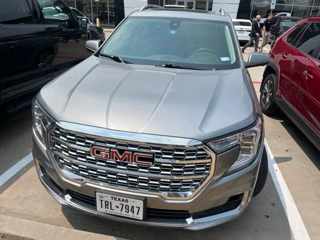 Used 2024 Sterling Metallic GMC Denali image 2