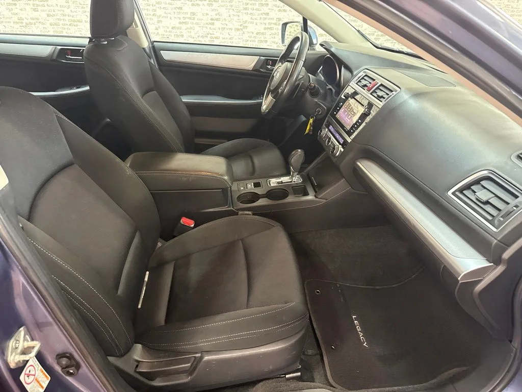 Used 2015 Twilight Blue Metallic Subaru 2.5i image 11