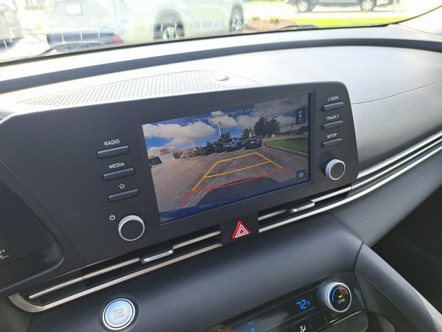 Used 2023 Blue Hyundai SEL image 17
