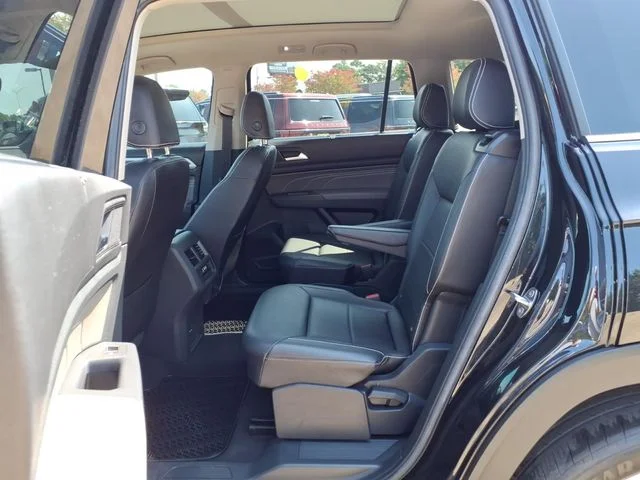 2023 Volkswagen Atlas SEL - Photo 18