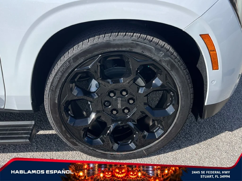 New 2027 Glacier White Tricoat GMC Denali image 22