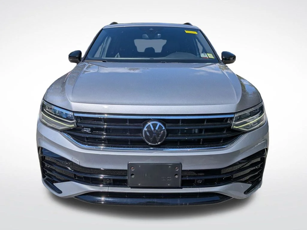 Used 2024 Silver Volkswagen 2.0T SE R-Line Black image 9