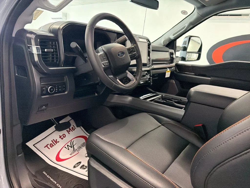 New 2027 Glacier Gray Metallic Tri-Coat Ford F-250® Lariat® image 12