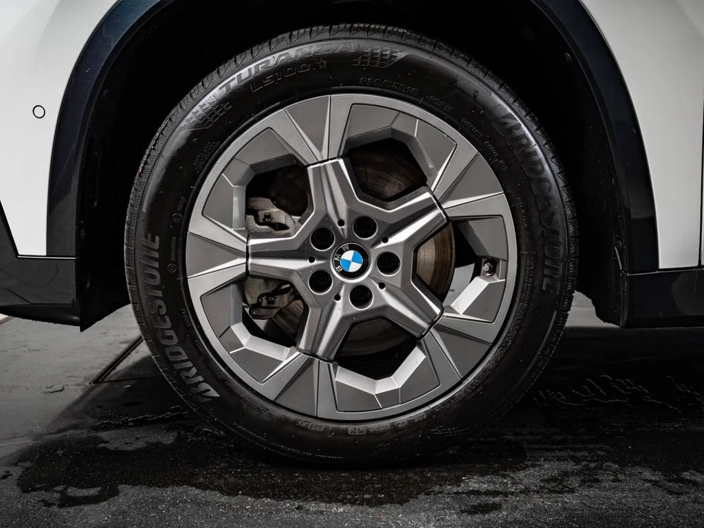 Used 2025 Alpine White BMW xDrive28i image 13