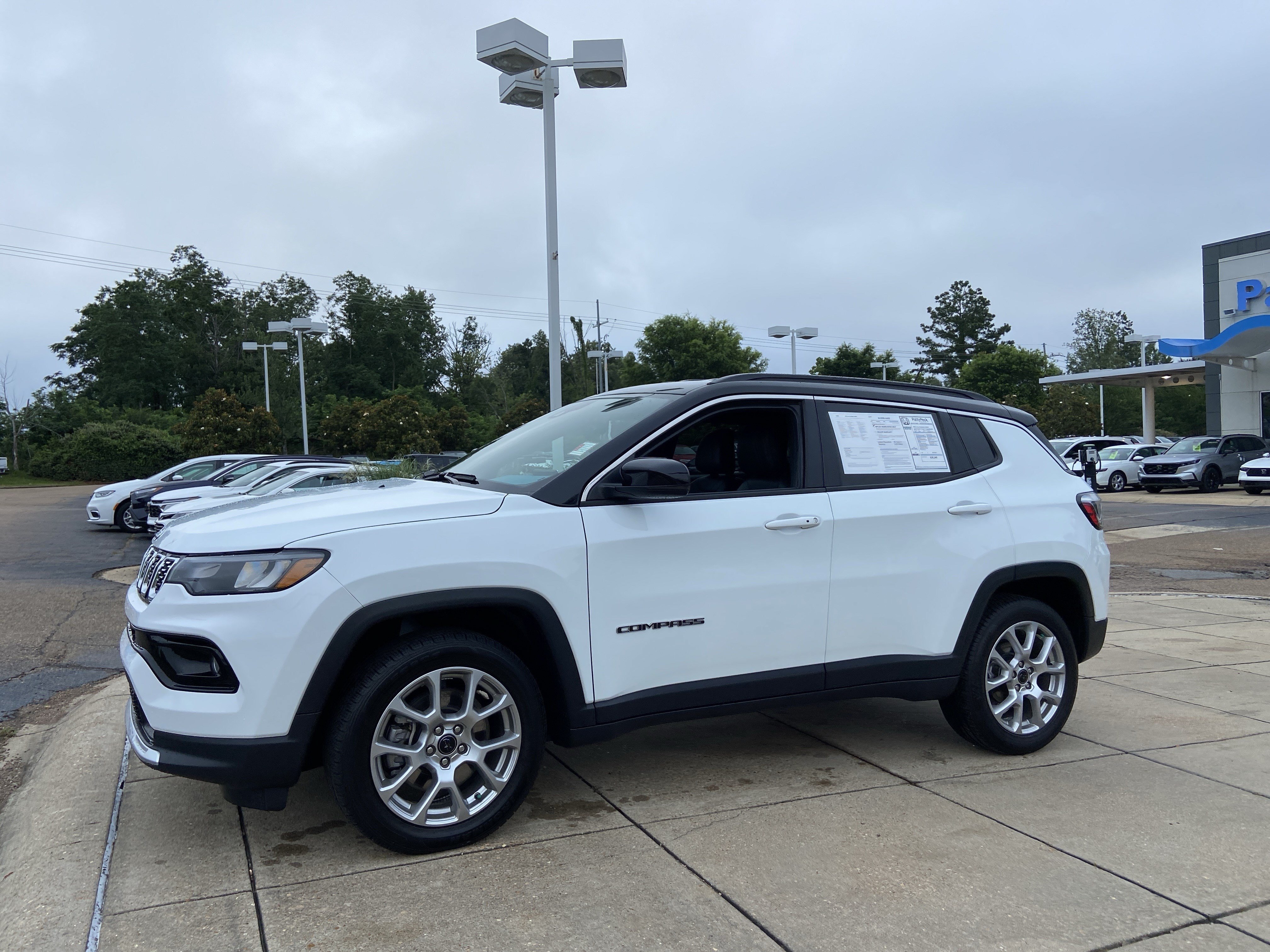 2025 Jeep Compass Limited - Photo 6