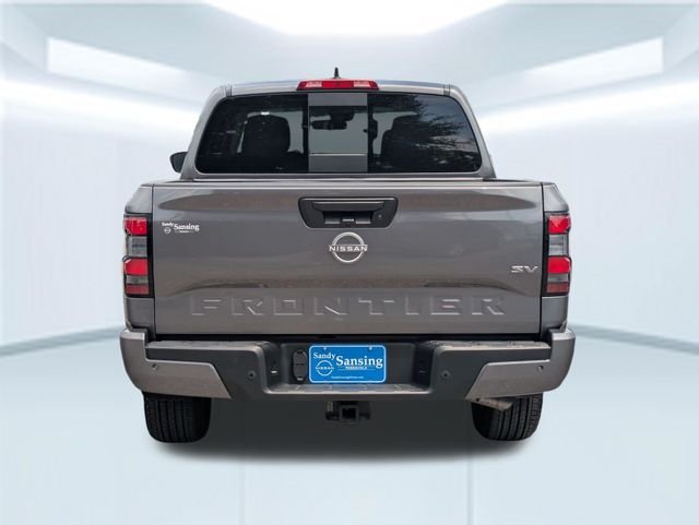Used 2024 Gray Nissan SV image 5