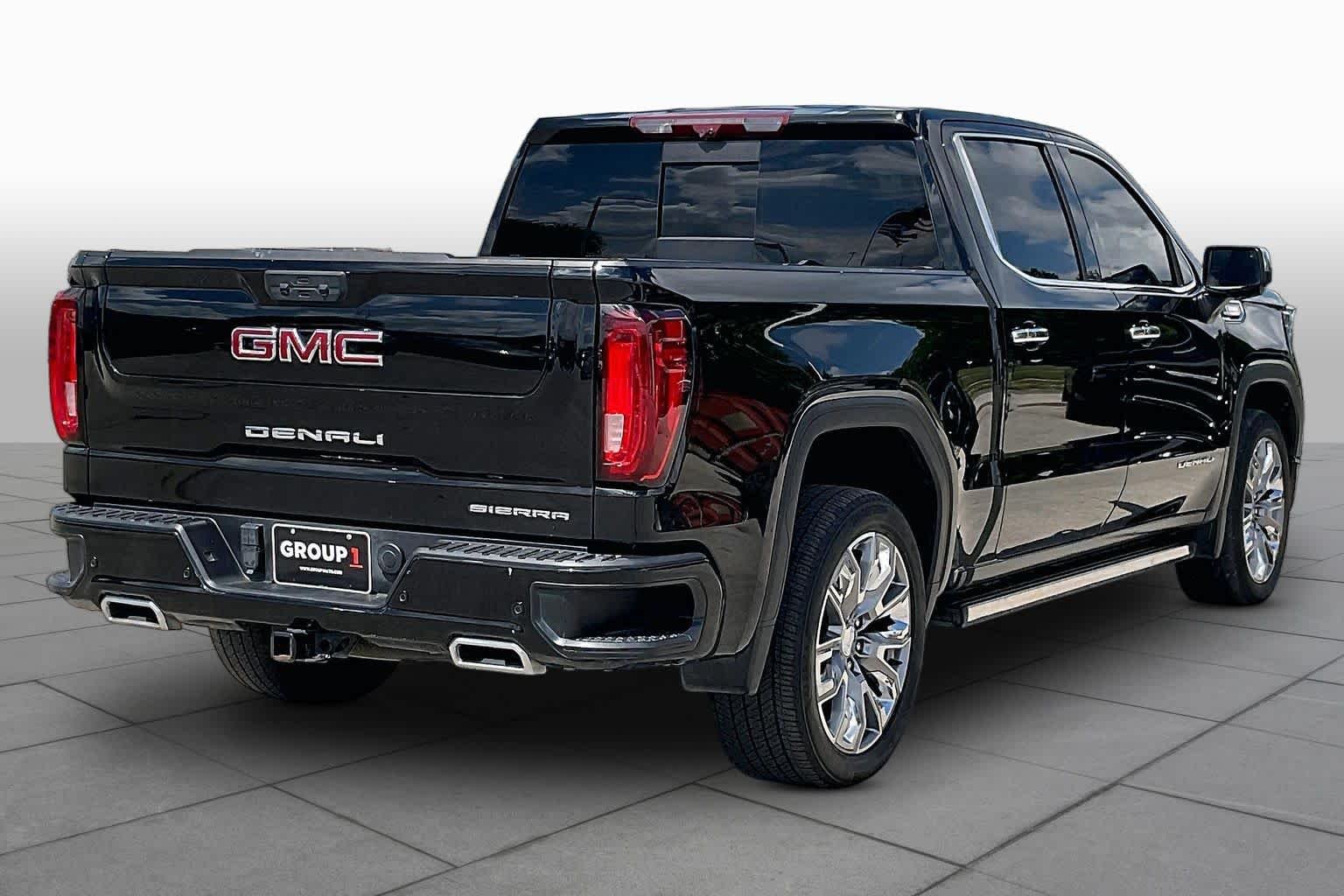 Used 2024 Onyx Black GMC Denali image 13