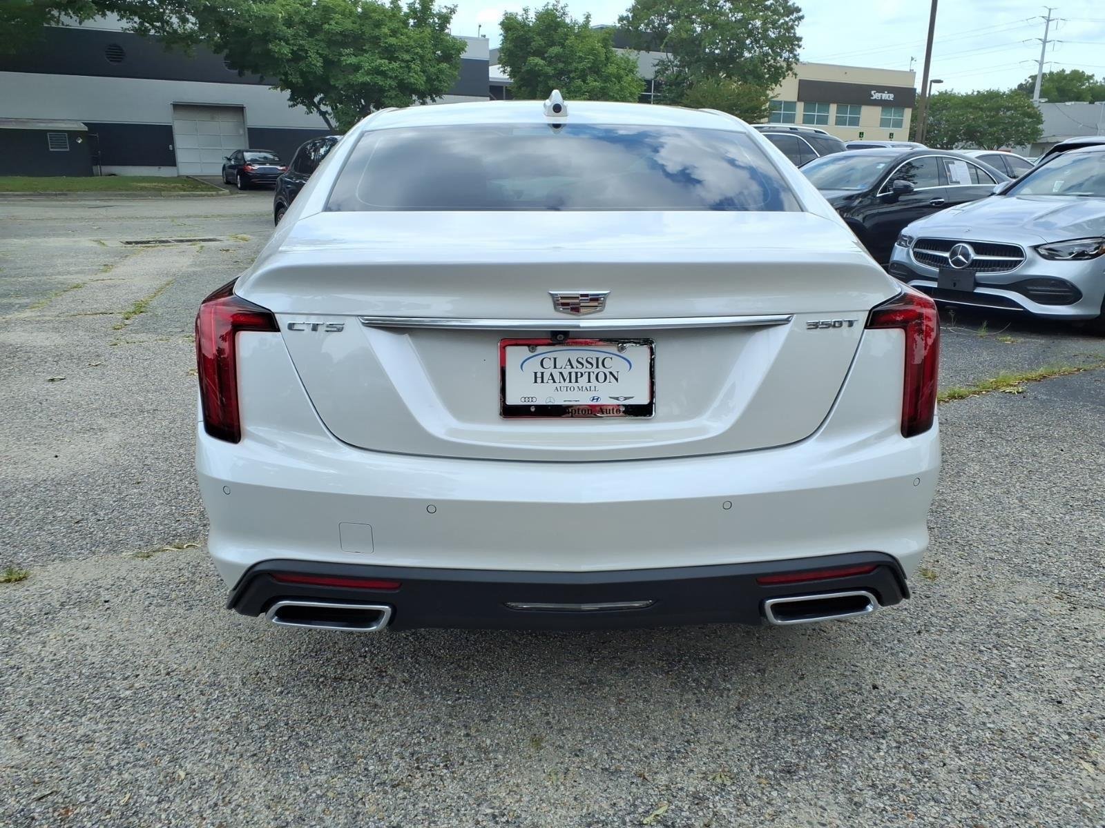 Used 2024 Crystal White Tricoat Cadillac Premium Luxury image 7