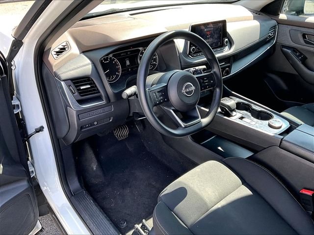Used 2023 White Nissan S image 8