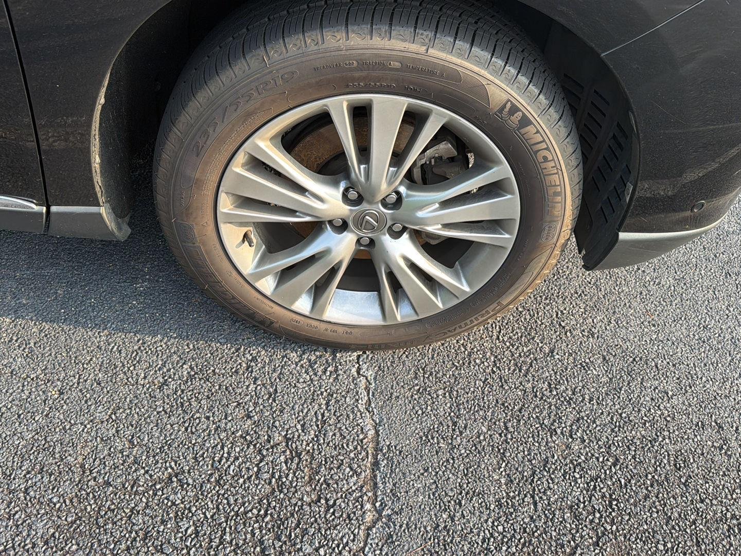 Used 2013 Obsidian Lexus  image 7