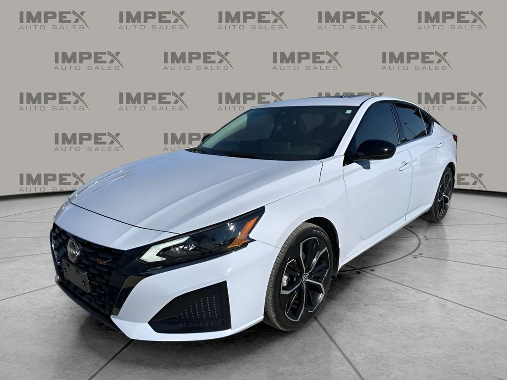 2024 Nissan Altima SR