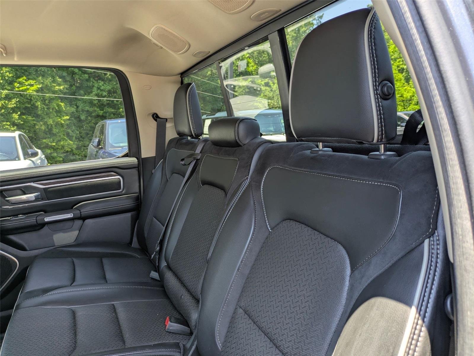 Used 2020 Granite Crystal Metallic Clearcoat Ram Laramie image 26