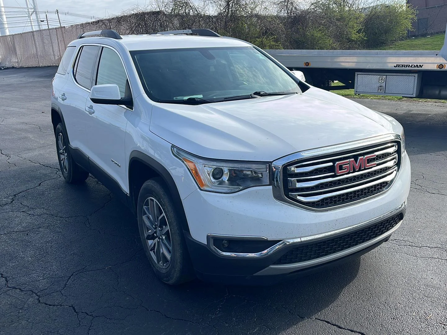 Used 2019 SUMMIT WHITE GMC SLE image 7