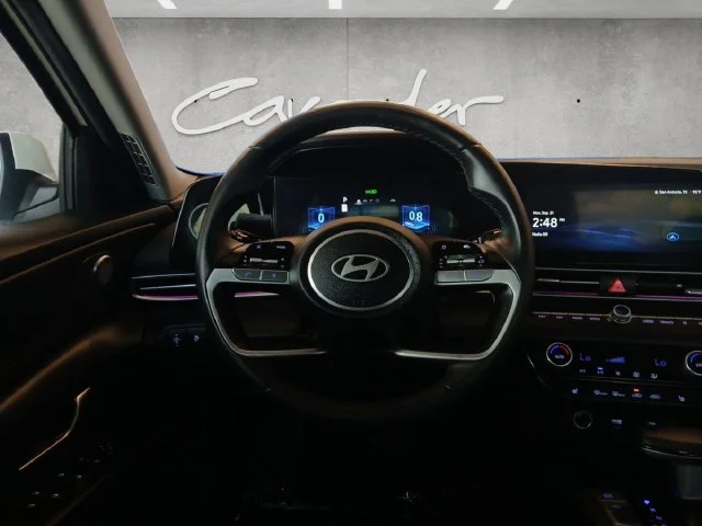Used 2024 White Hyundai SEL image 22