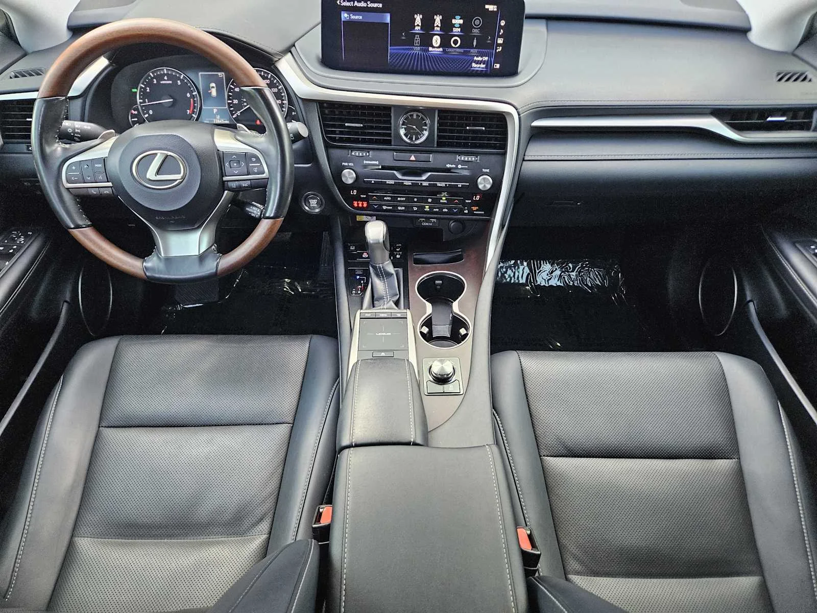 Certified Used 2021 CAVIAR Lexus  image 21