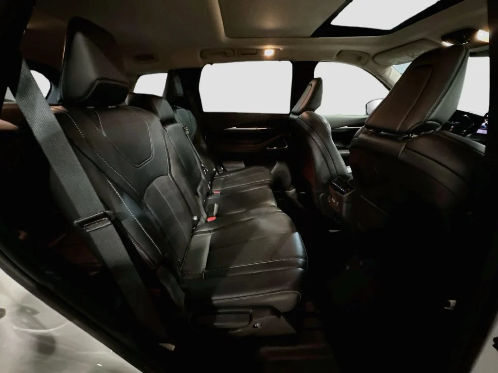 Certified Used 2023 White INFINITI Sensory image 31
