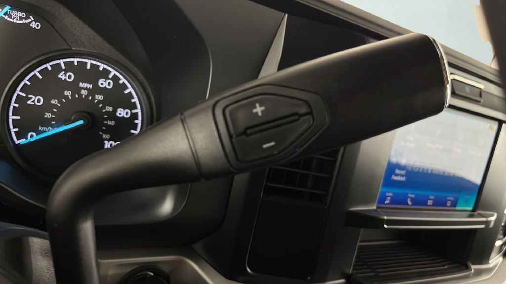 New 2026 Oxford White Ford F-250® XLT image 25