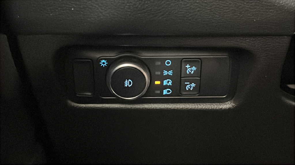 New 2026 Carbonized Gray Metallic Ford XLT image 26