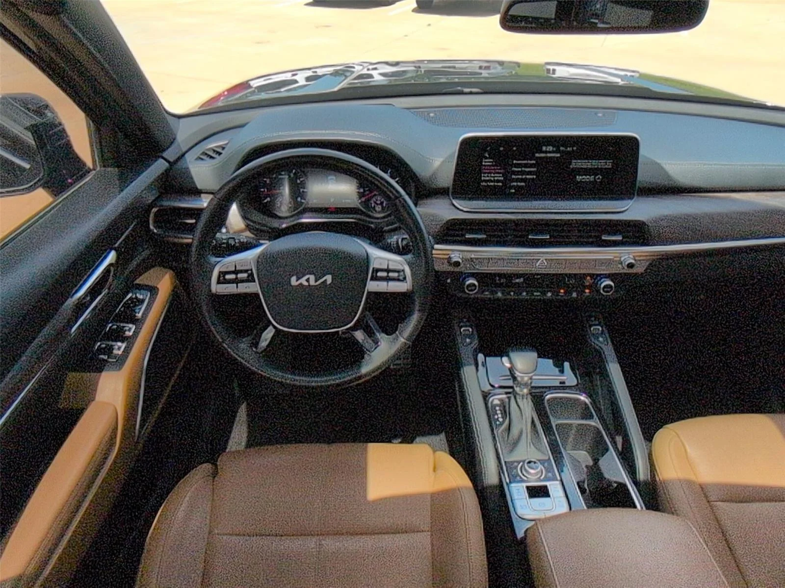 Used 2022 Dark Moss Kia SX image 24