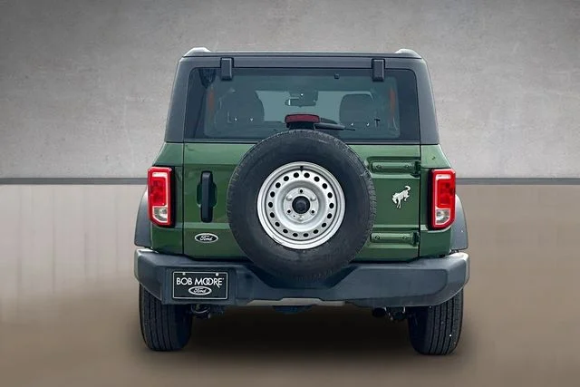 Used 2022 Green Ford Base image 4