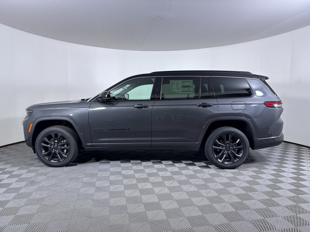 New 2026 Baltic Gray Metallic Clear-Coat Exterior Paint Jeep Limited Reserve image 14