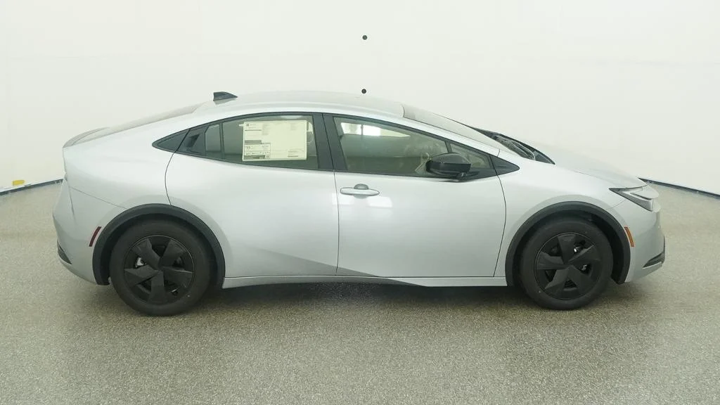 New 2027 Cutting Edge Toyota LE image 25