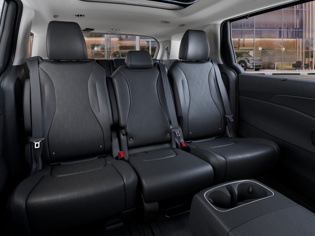 2025 Kia Carnival SX - Photo 15