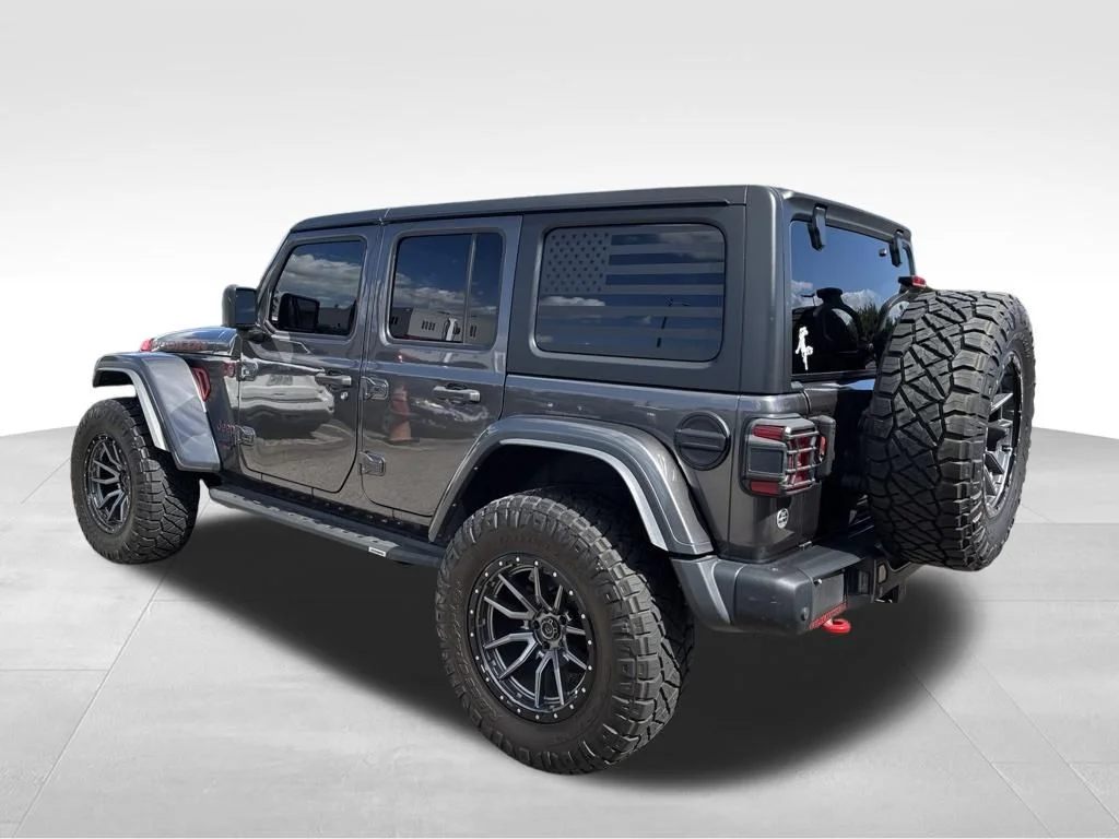 Used 2023 Gray Jeep Rubicon image 3