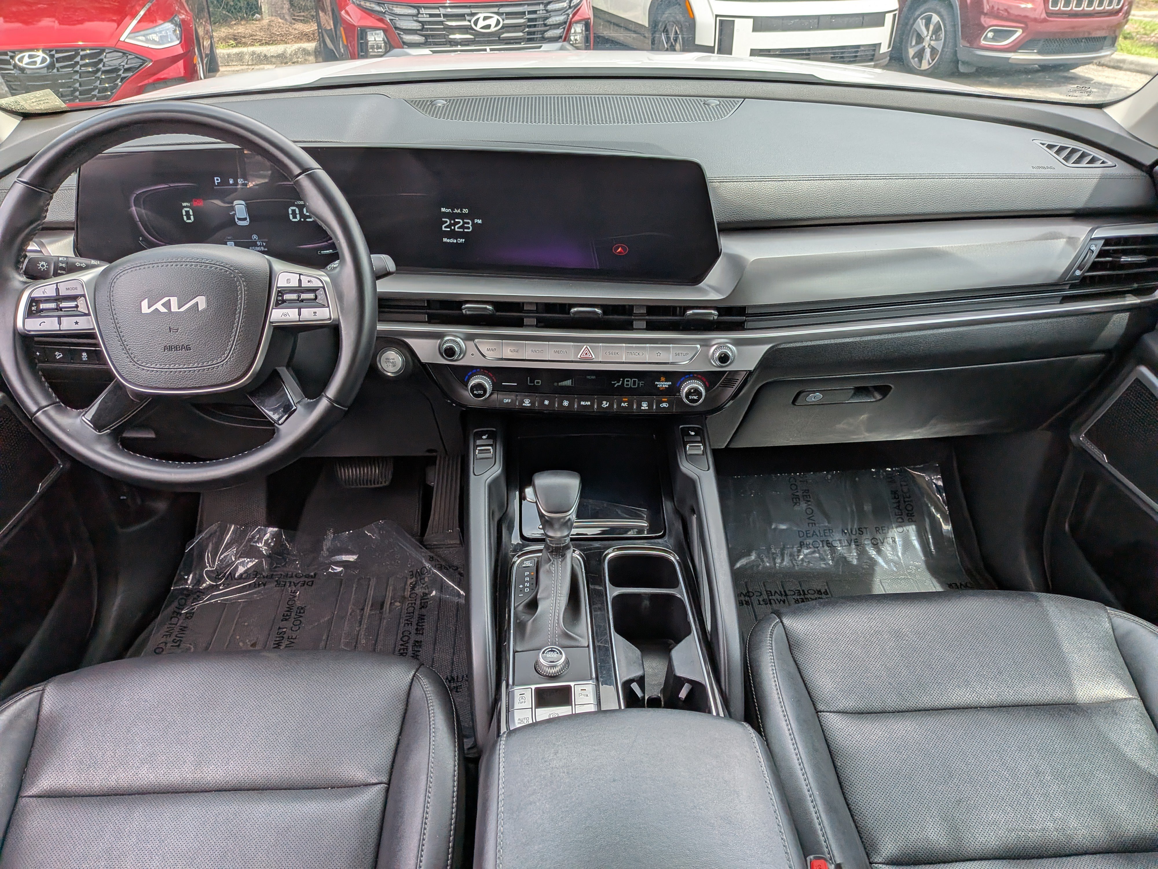 Used 2023 Glacial White Pearl Kia S image 17