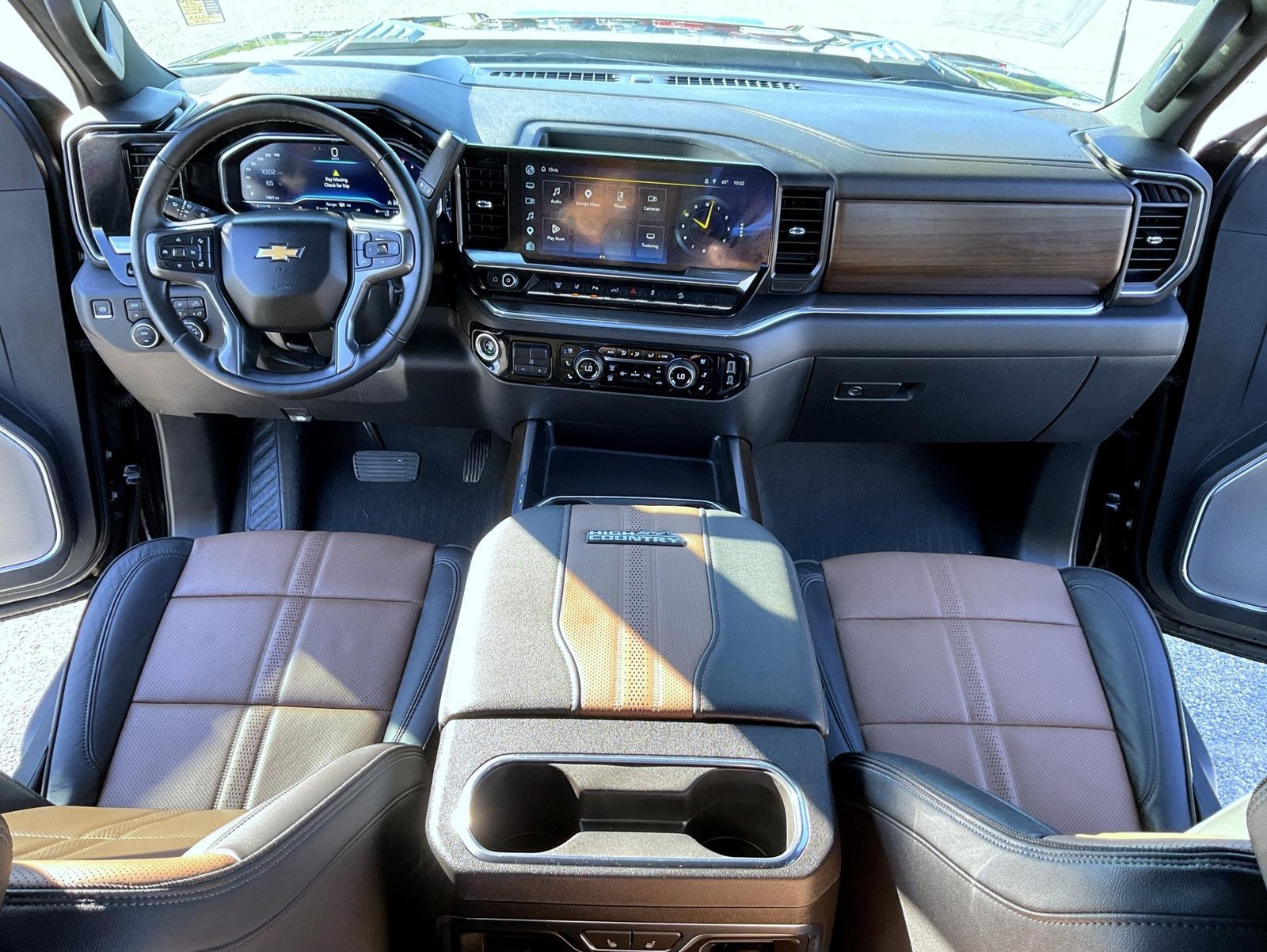 Used 2024 Black Chevrolet High Country image 12