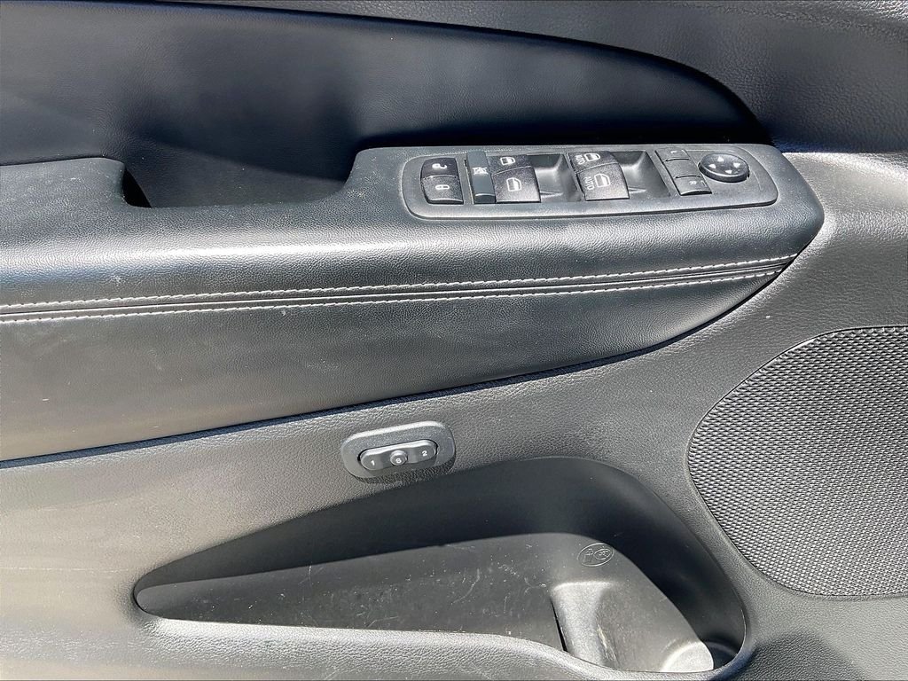 Used 2021 Bright White Clearcoat Jeep Limited image 37