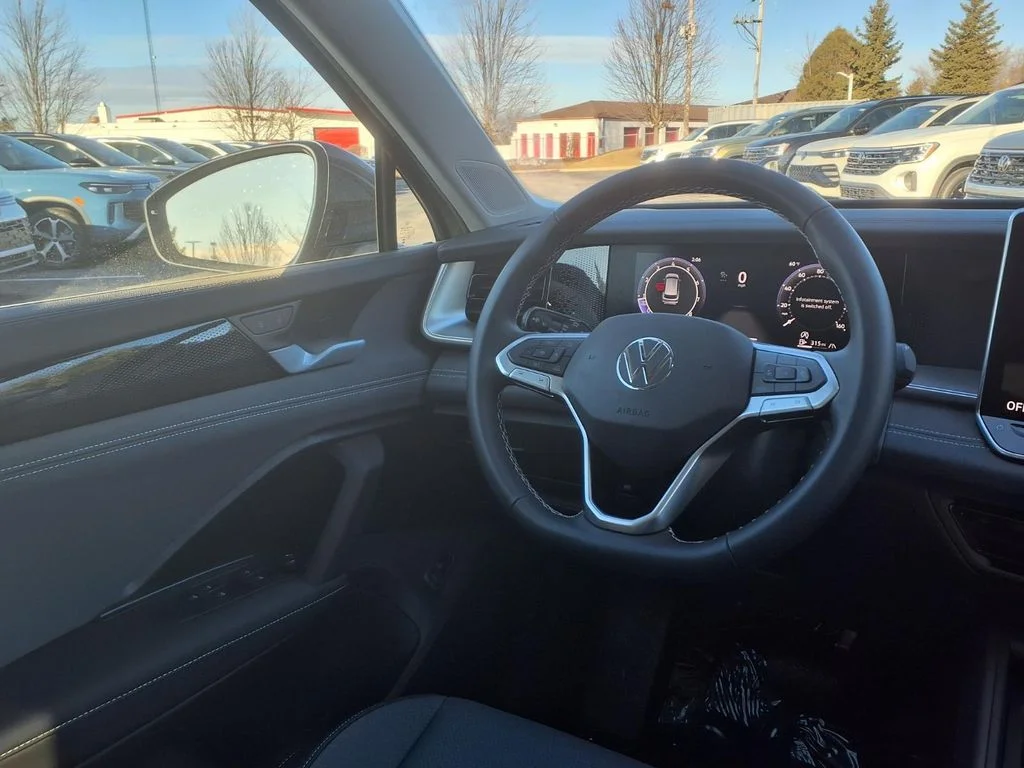 New 2026 platinum gray metallic Volkswagen 2.0T SE image 22