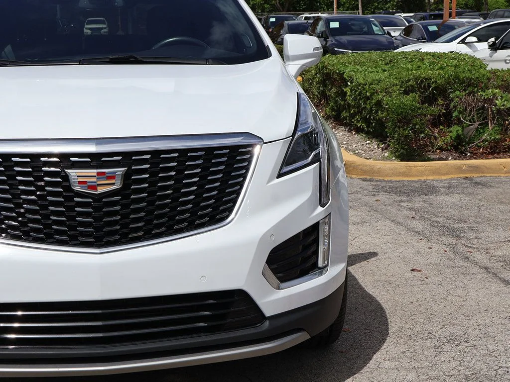 Used 2024 White Cadillac Premium Luxury image 19