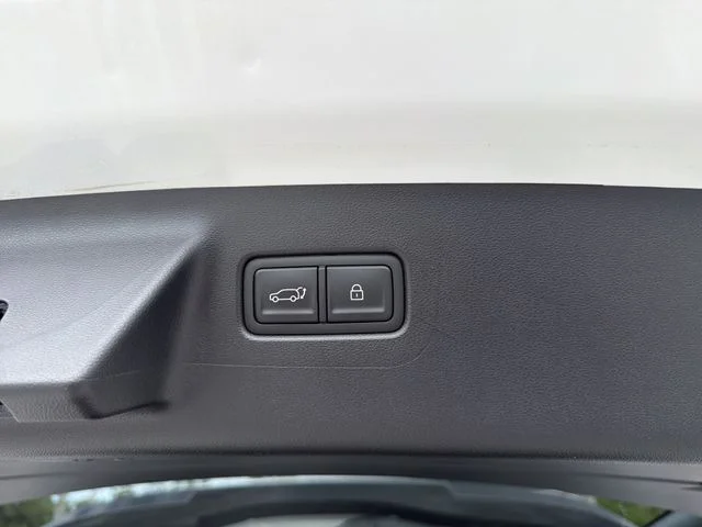 Used 2024 White Hyundai Limited image 11