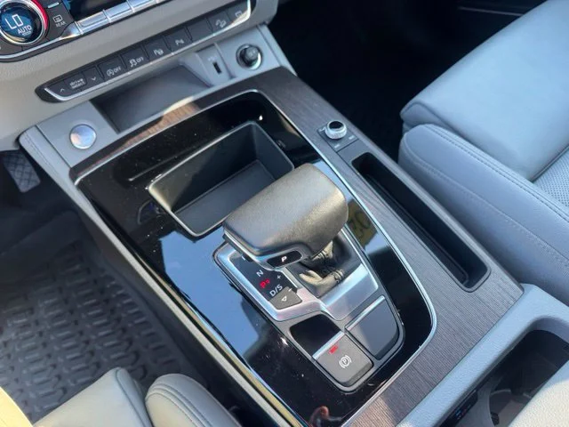 Used 2021 Black Audi 45 Prestige image 33