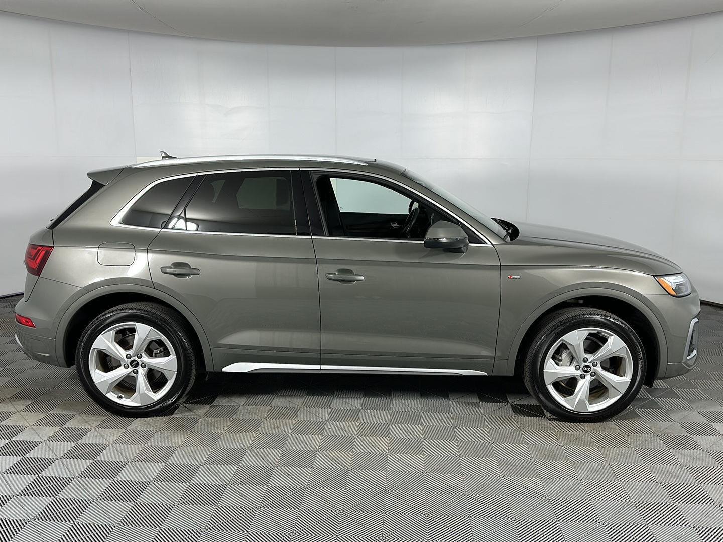 Used 2023 Chronos Gray Metallic Audi S line Premium Plus image 5