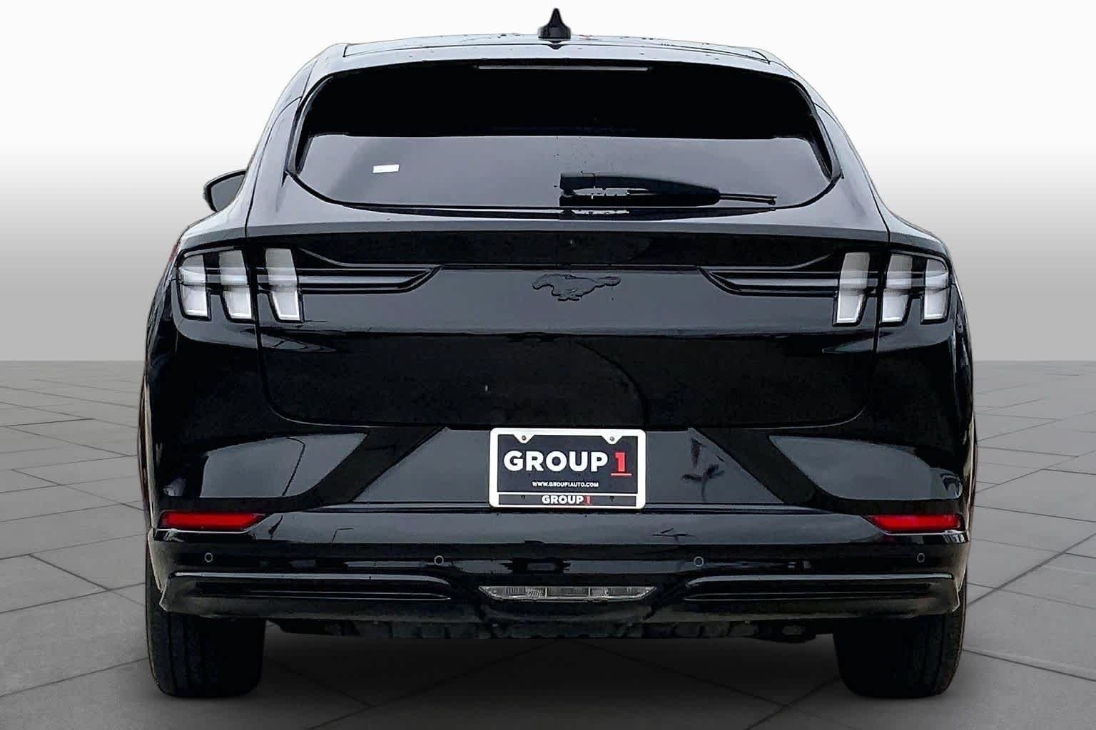 Used 2023 Shadow Black Ford Premium image 4