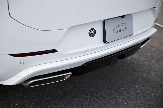 New 2026 Fuji White Land Rover Dynamic SE image 11